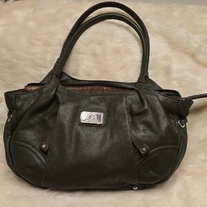 Isaac Mizrahi Green Leather Shoulder Bag with Timeless Style